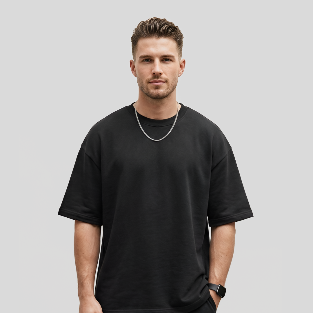 Elossette Essential Oversized Black Tee